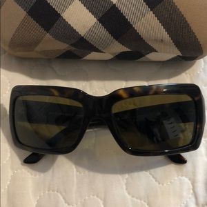 Burberry sunglasses